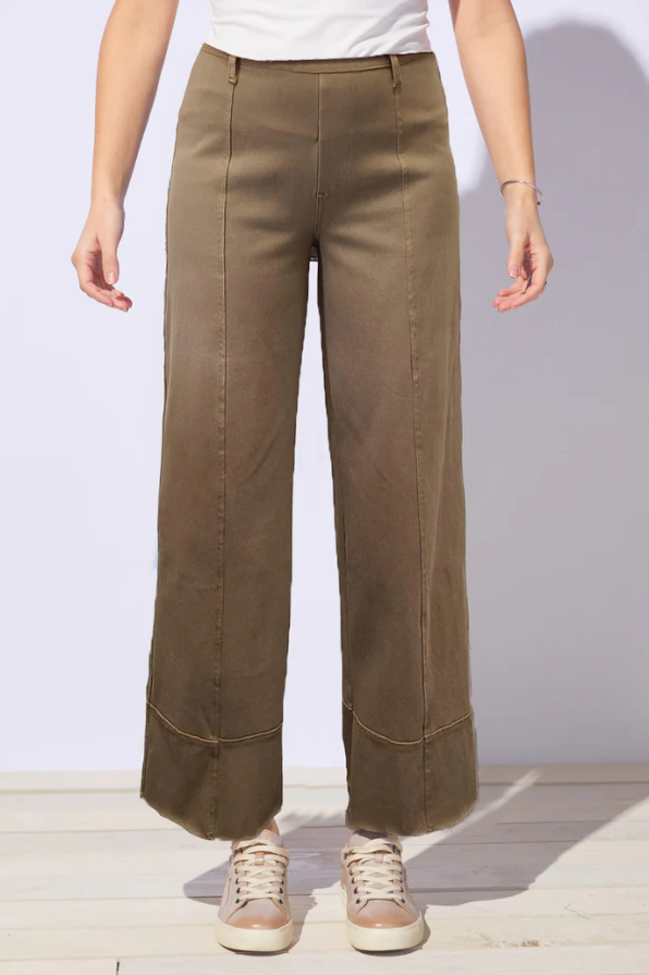 Willow Denim Relaxed Leg Jean