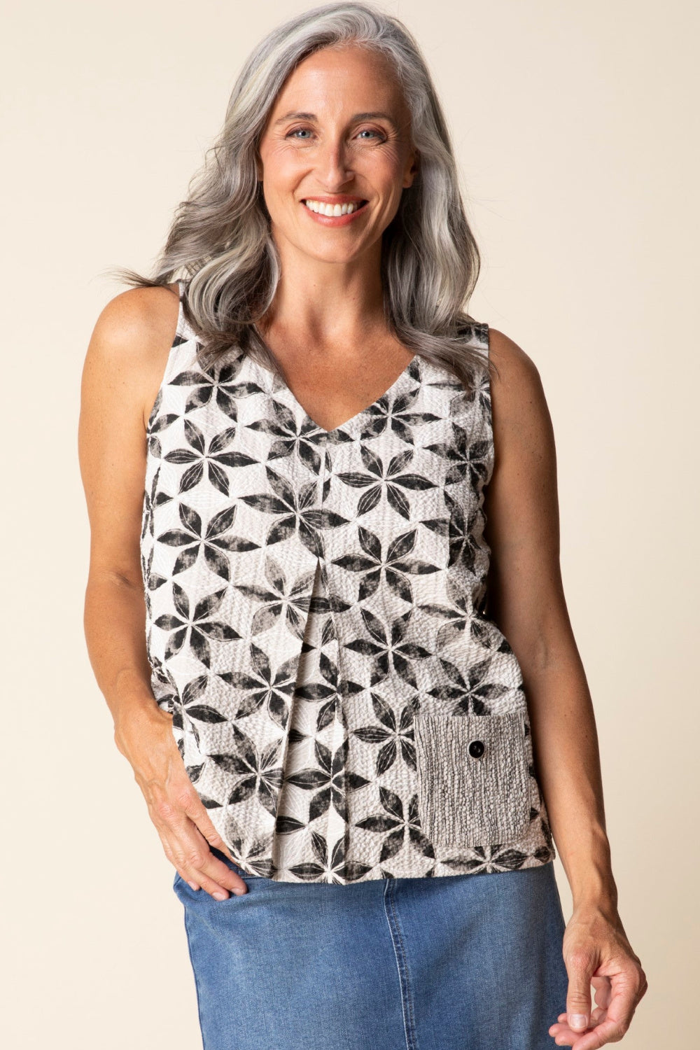 Willow Crinkle Crepe Floral Mix Tank