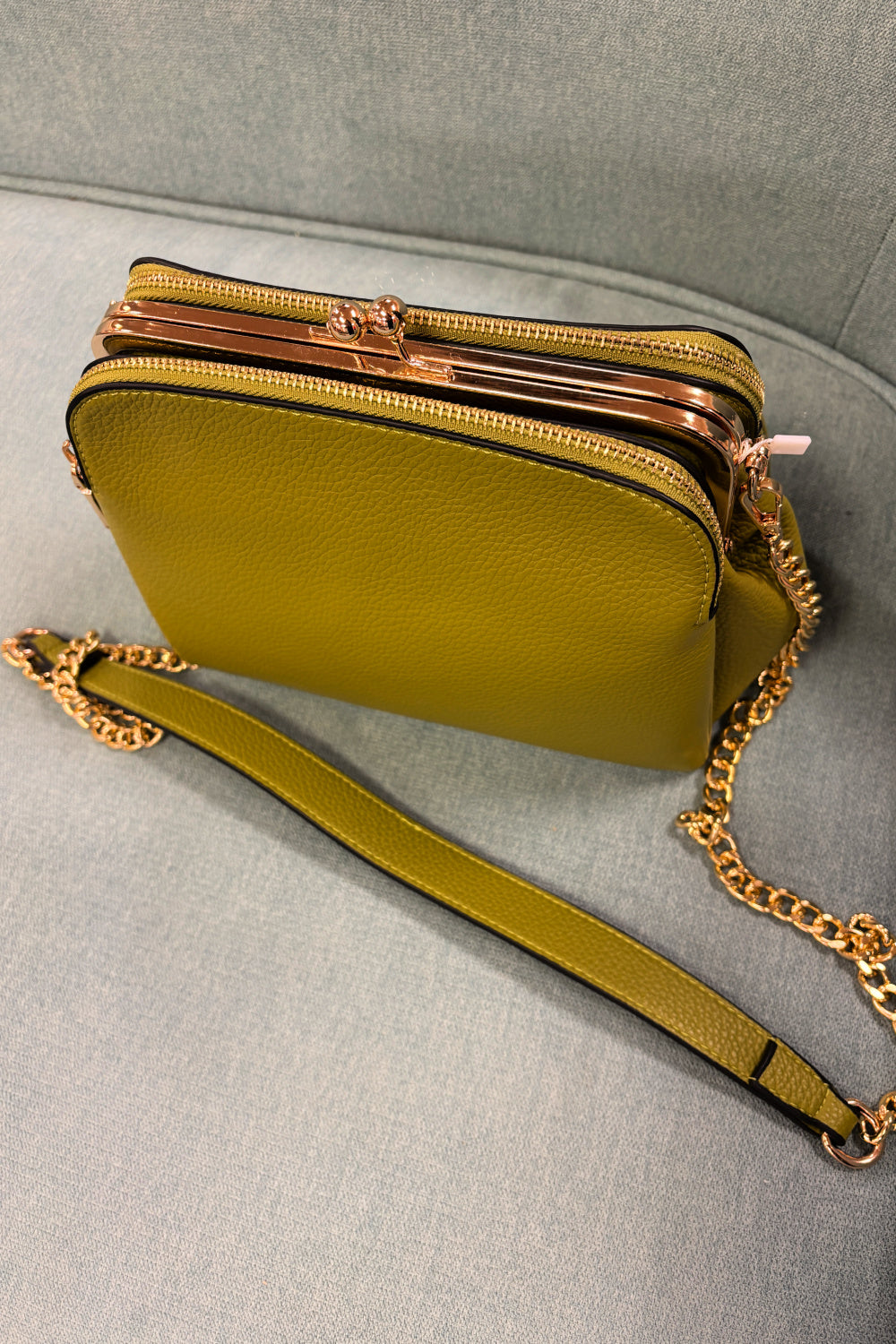 Olive Kiss Lock Gold Chain Bag