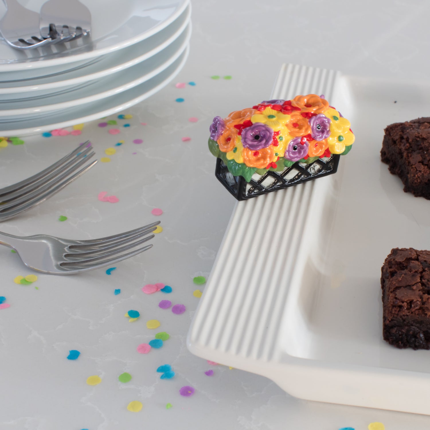 Love Blooms Here Flower Box