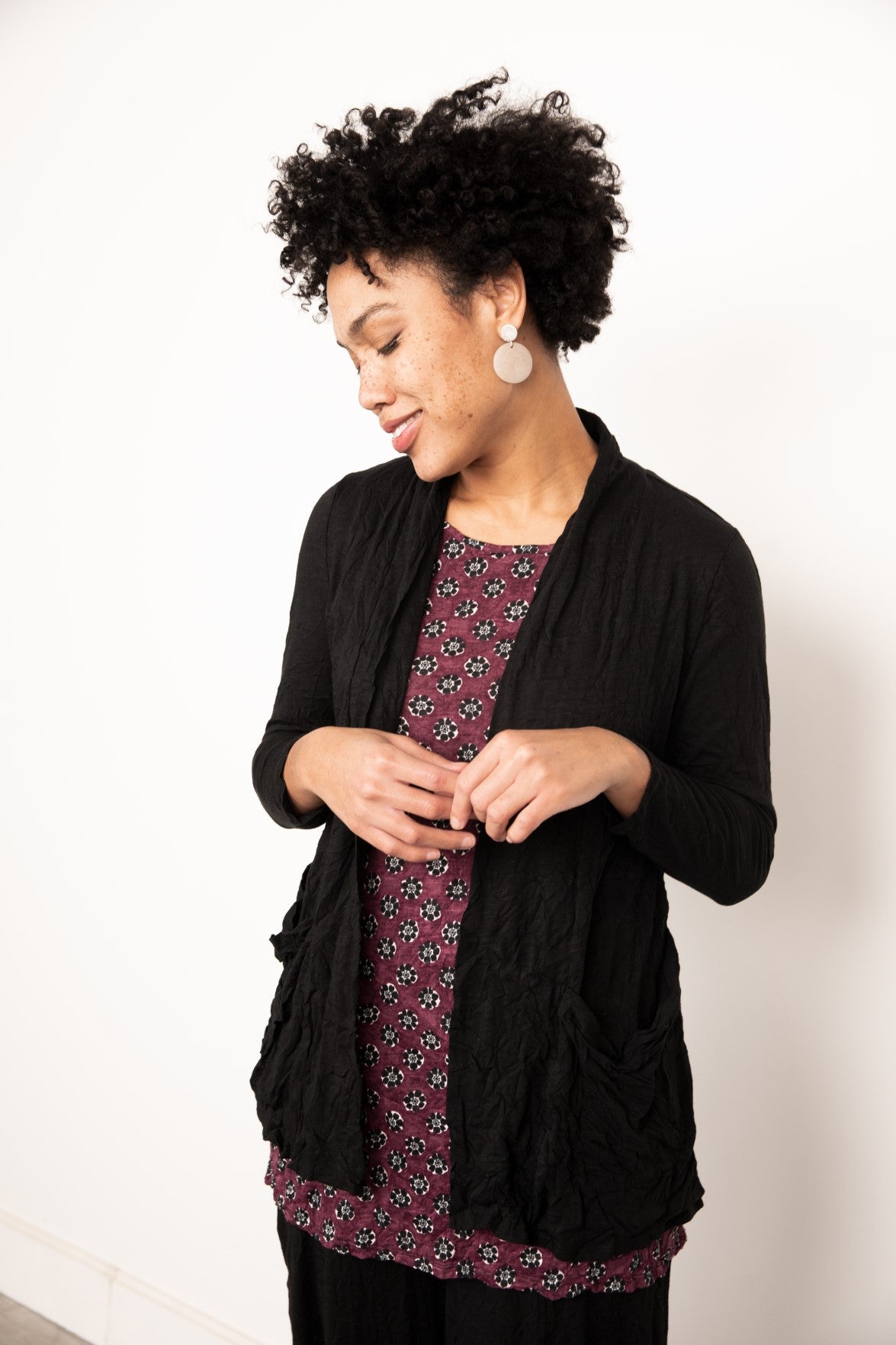 Black Crinkle Open Front Cardigan